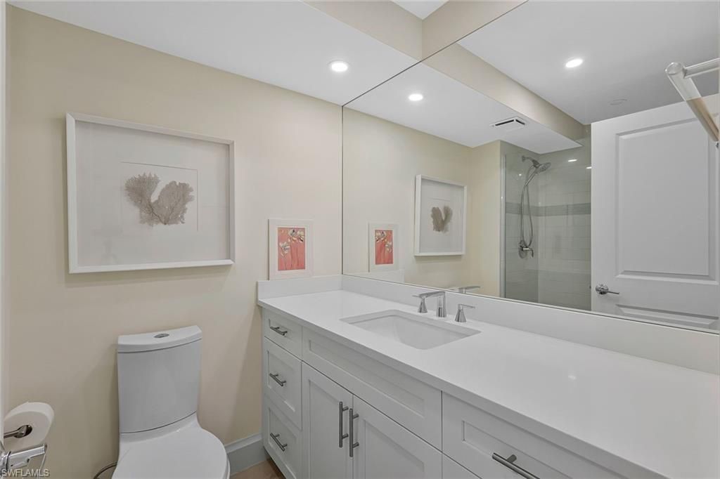222 Harbour Dr , Unit 407, Naples, FL 34103 Photo