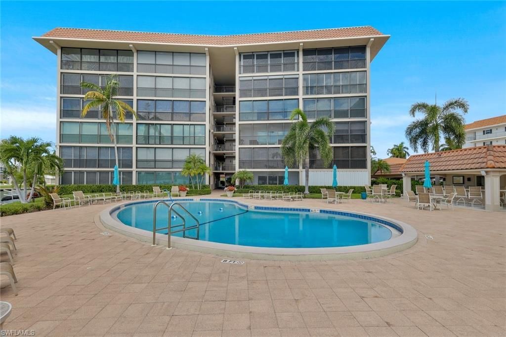 222 Harbour Dr , Unit 407, Naples, FL 34103 Photo