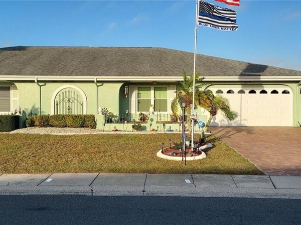 906 BLUEWATER DRIVE , SUN CITY CENTER, FL 33573