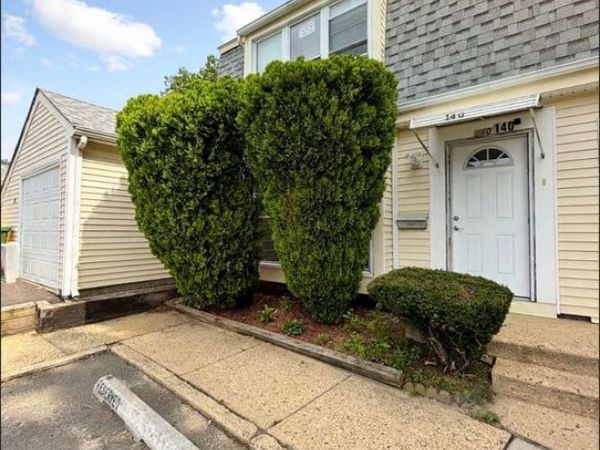 140 DOWNING STREET, LAKEWOOD, NJ 08701
