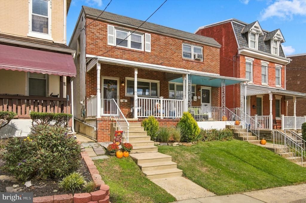 210 E 7TH AVENUE , CONSHOHOCKEN, PA 19428