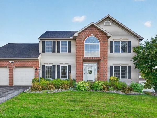 226 LOYALSOCK DRIVE, DOUGLASSVILLE, PA 19518