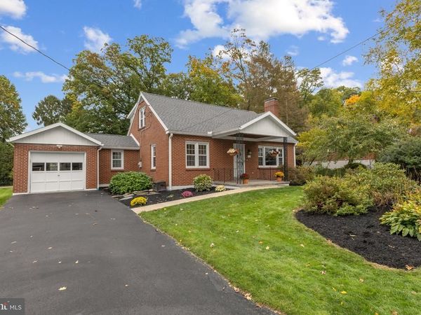 117 DEEPWOOD DRIVE , PINE GROVE MILLS, PA 16868