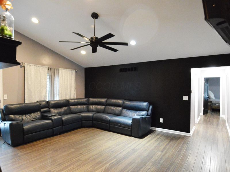 3115 Custer Drive, London, OH 43140 Photo 9