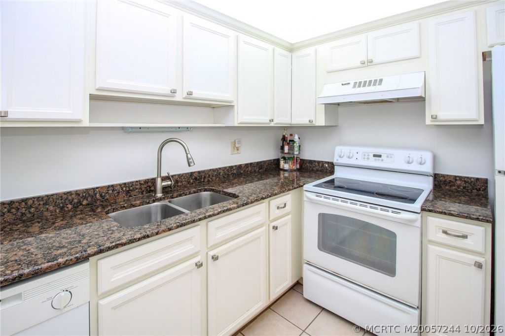 800 NW Fork Road , Unit 3-12, Stuart, FL 34994 Photo