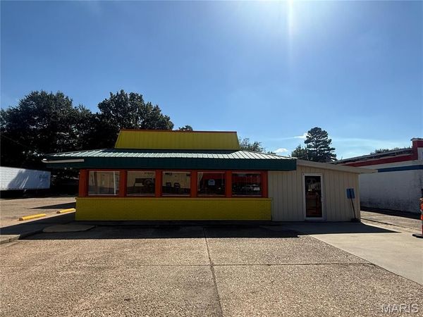 1009 Saint Francis Street , Kennett, MO 63857