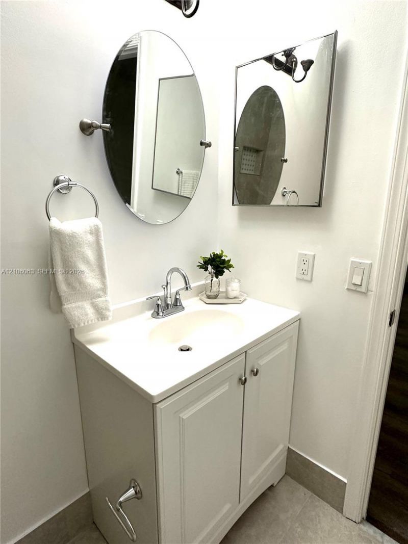 3694 NW 95th Ter , Unit 8M, Sunrise, FL 33351 Photo