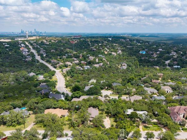 1211 Falcon Ledge DR, Austin, TX 78746