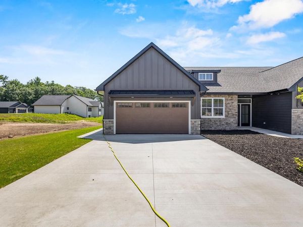3365 SHAWANO AVENUE, Green Bay, WI 54313
