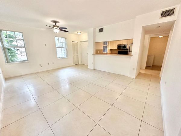 6778 W SAMPLE Road, Unit 6778, Coral Springs, FL 33067