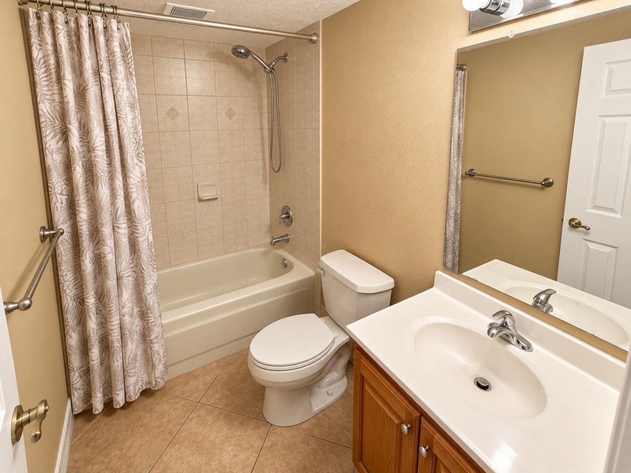 22765 SW 66th Avenue, Unit 104, Boca Raton, FL 33428 Photo
