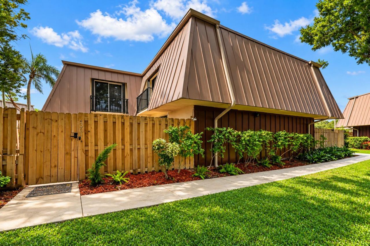 301 Miramar Lane, Unit C1, Palm Beach Gardens, FL 33410 Photo