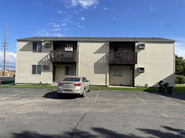 20 SW 7th Ave, Meridian, ID 83642