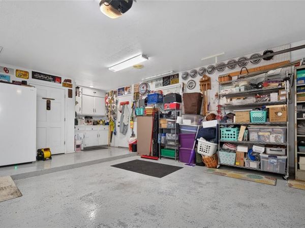 3210 Pondridge Road, Chickasha, OK 73018