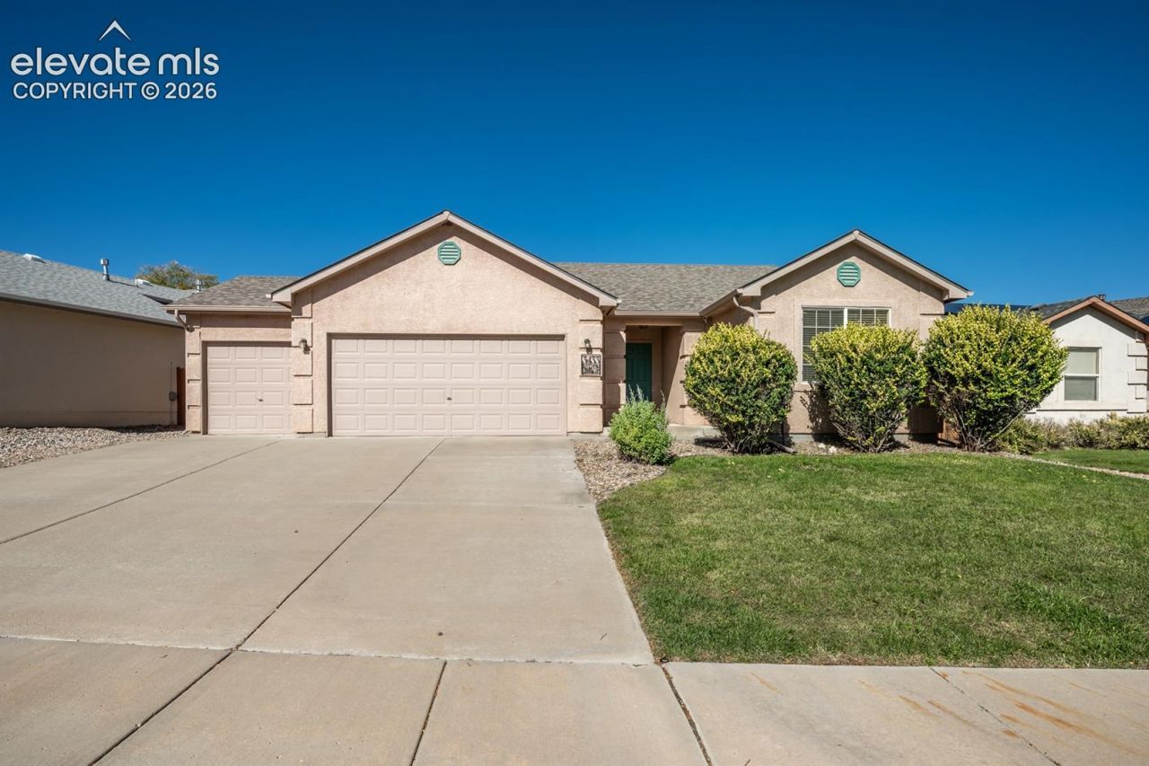 3433 Raccoon Lane, Pueblo, CO 81005 Main Photo