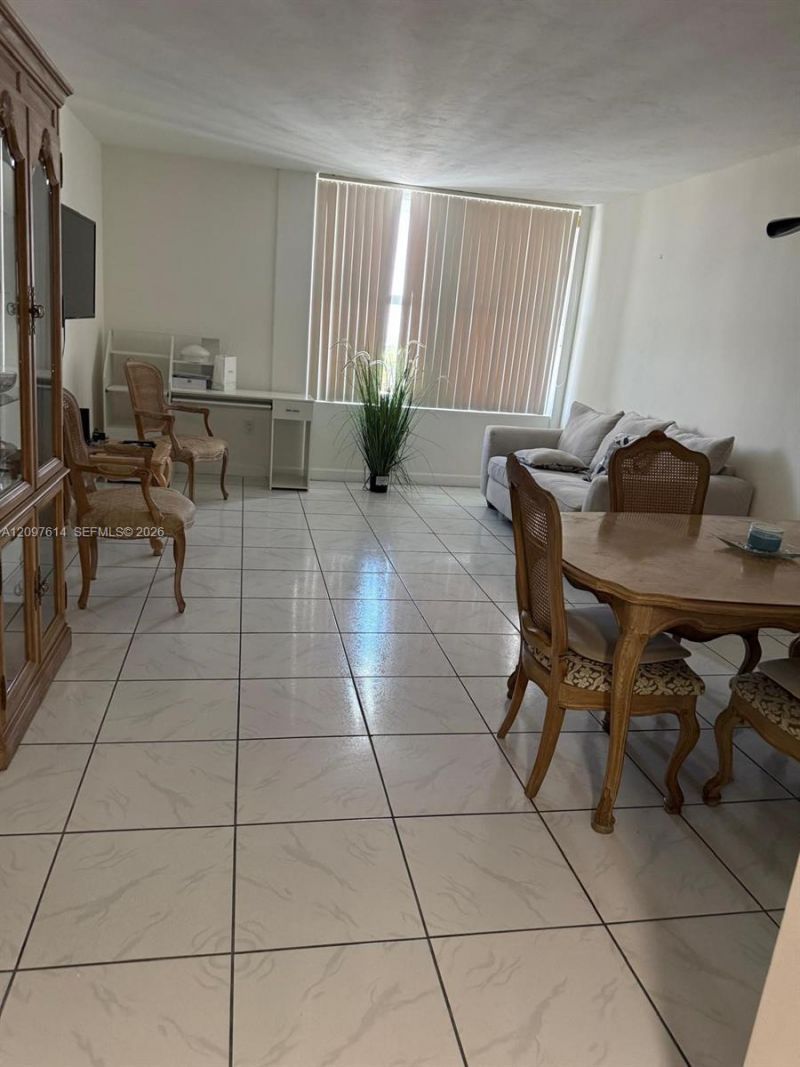 2899 Collins Ave , Unit 1738, Miami Beach, FL 33140 Photo