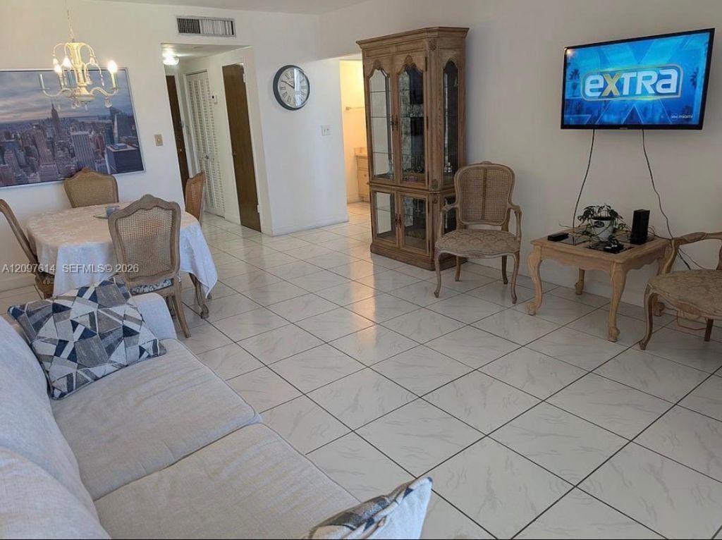 2899 Collins Ave , Unit 1738, Miami Beach, FL 33140 Photo