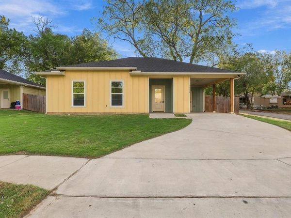 1116 S 6th Avenue , Denison, TX 75021