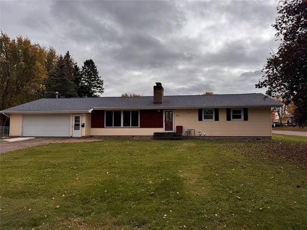 302 E Wisconsin Avenue, Barron, WI 54812