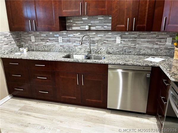 1200 SE Parkview Place SE, Unit F6, Stuart, FL 34994