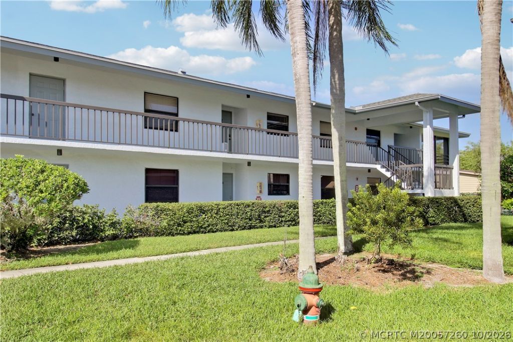 1200 SE Parkview Place Se, Unit F6, Stuart, FL 34994 Photo