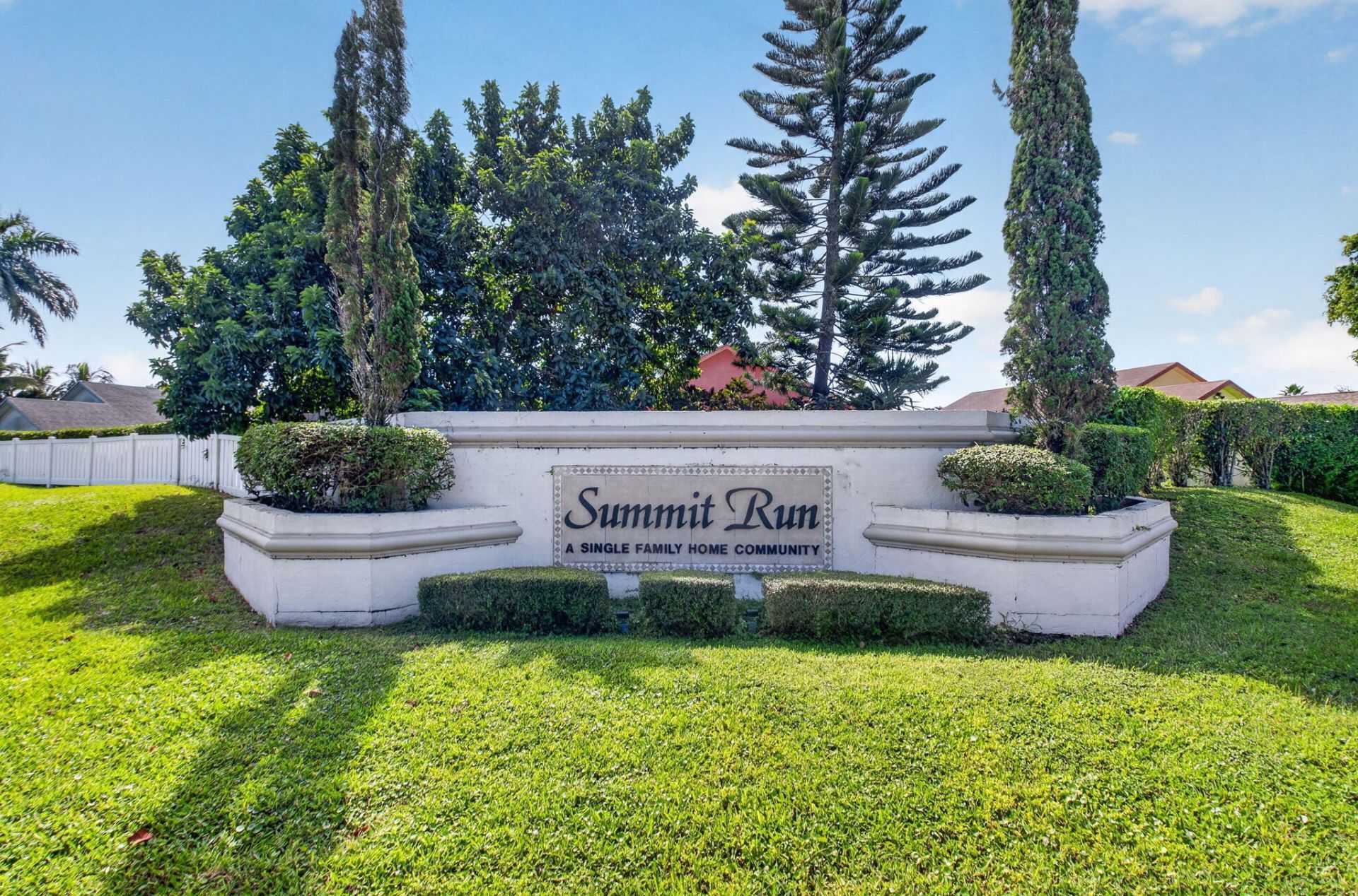 1323 Summit Run Circle, West Palm Beach, FL 33415 Photo