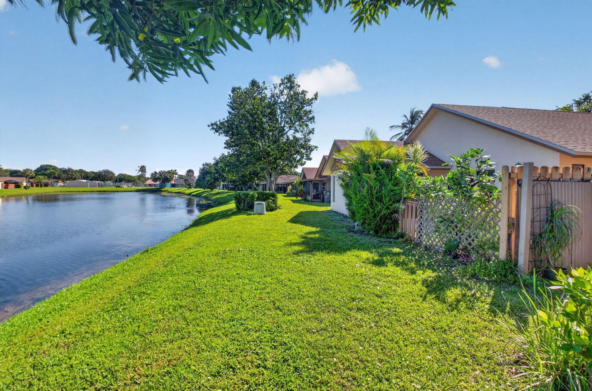 1323 Summit Run Circle, West Palm Beach, FL 33415 Photo