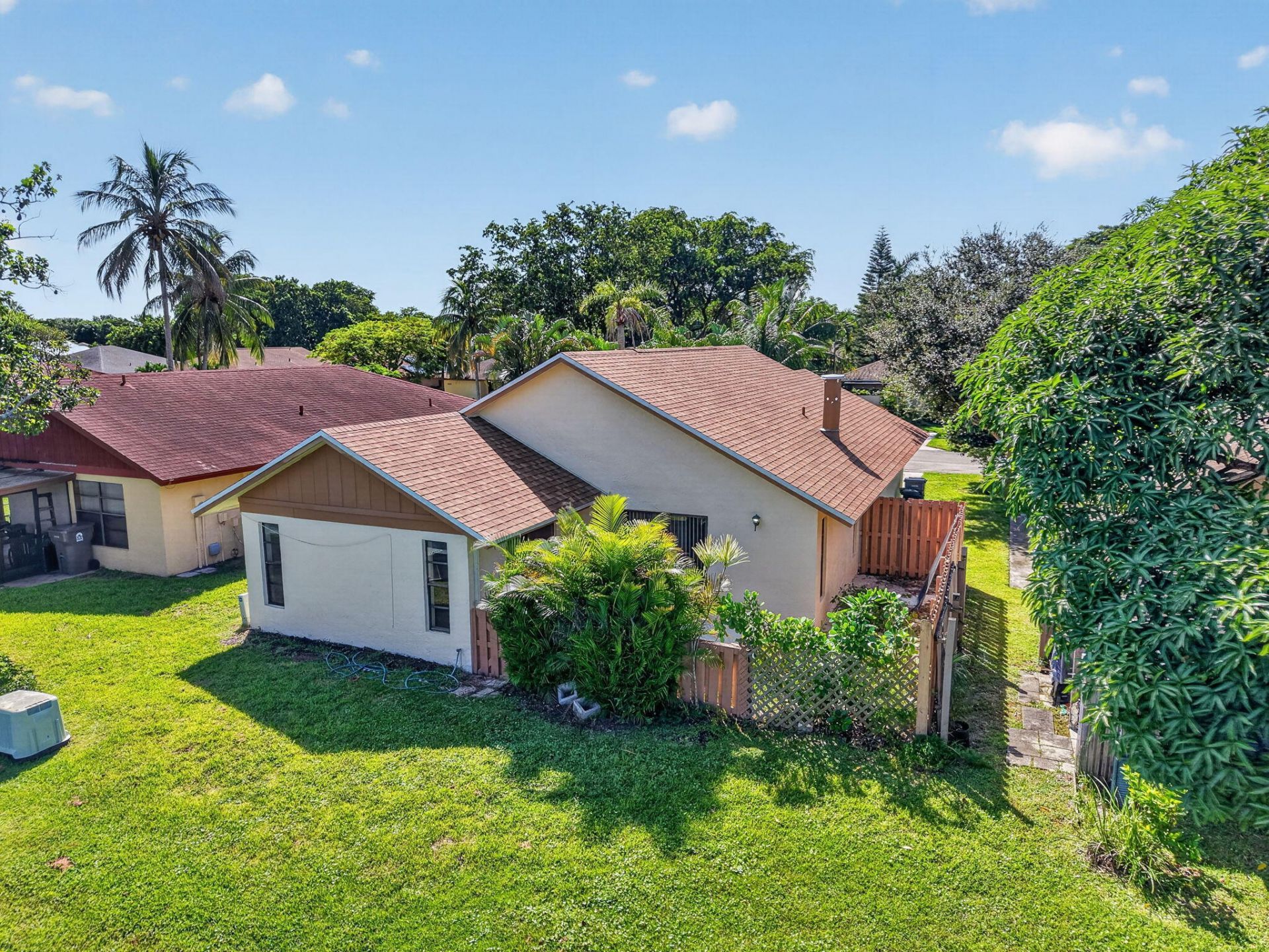 1323 Summit Run Circle, West Palm Beach, FL 33415 Photo