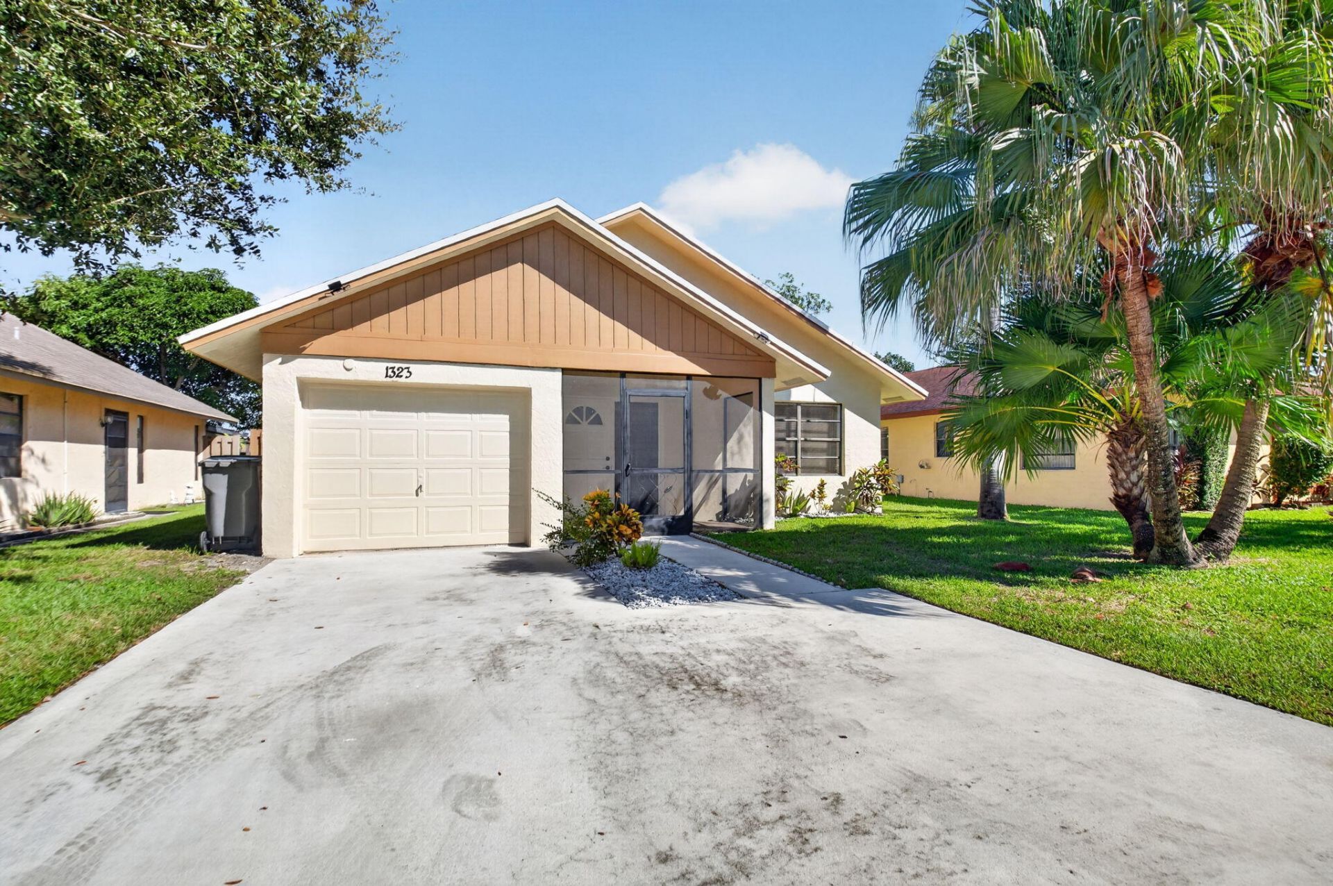1323 Summit Run Circle, West Palm Beach, FL 33415 Photo