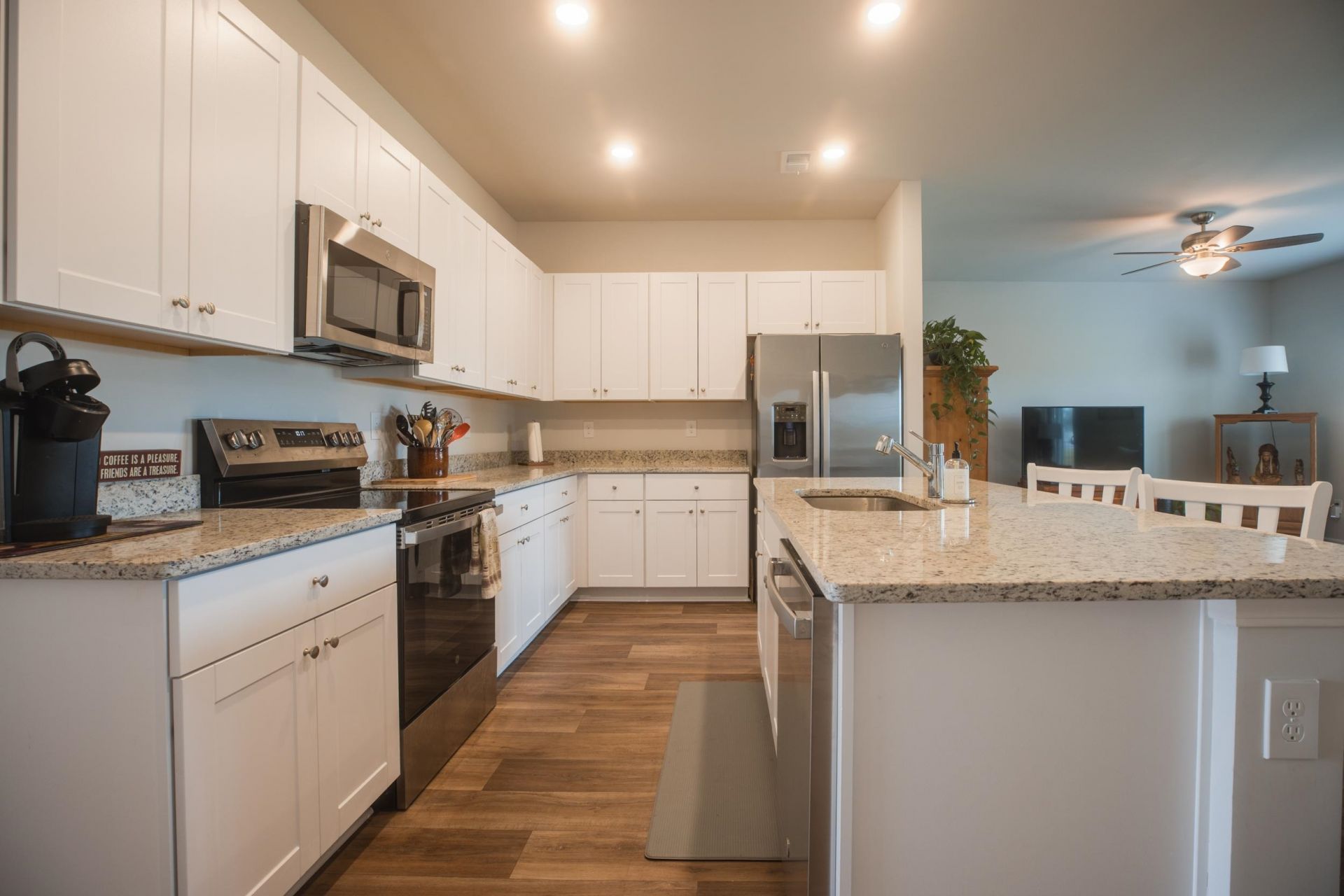 143 Warner Crossing Way Photo 5