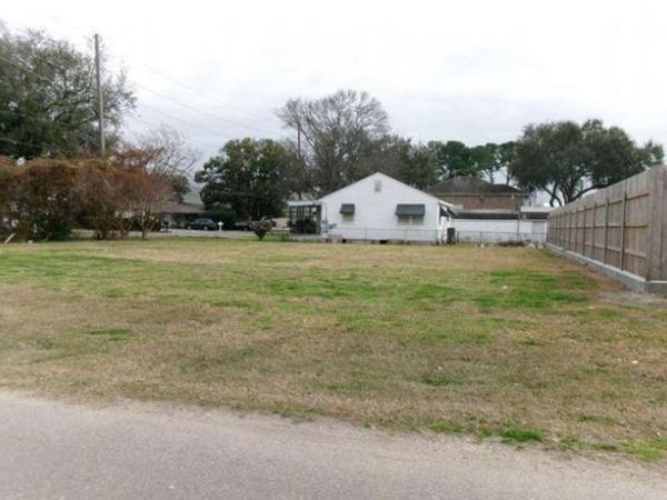 742 CARROLLTON Avenue , Metairie, LA 70005