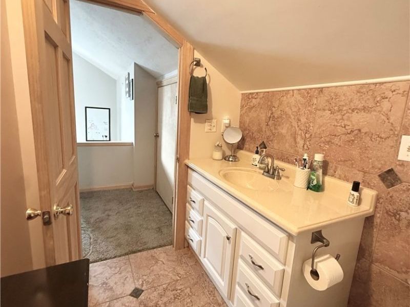 2308 Schell Avenue, Cleveland, OH 44109 Photo 37