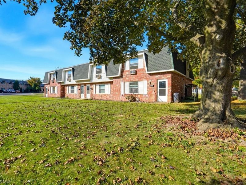 3340 Mollane Street NW, Massillon, OH 44646 Photo 3