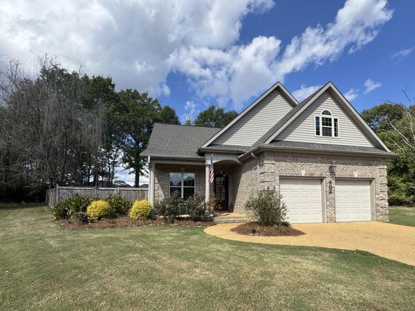27 Silver Tree Cr., Tupelo, MS 38801