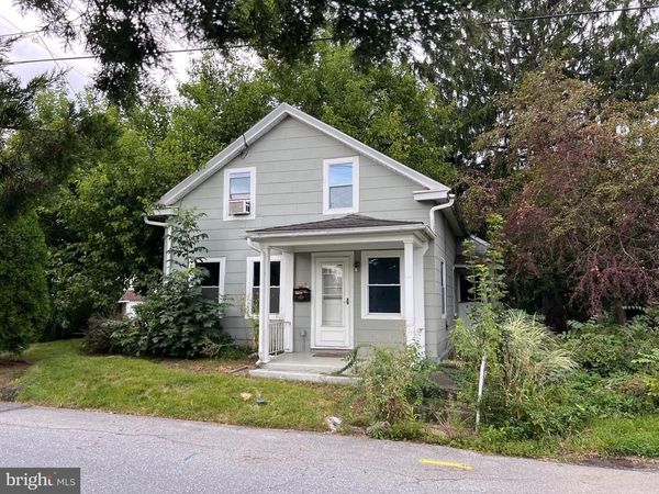 147 S CHERRY STREET , ANNVILLE, PA 17003