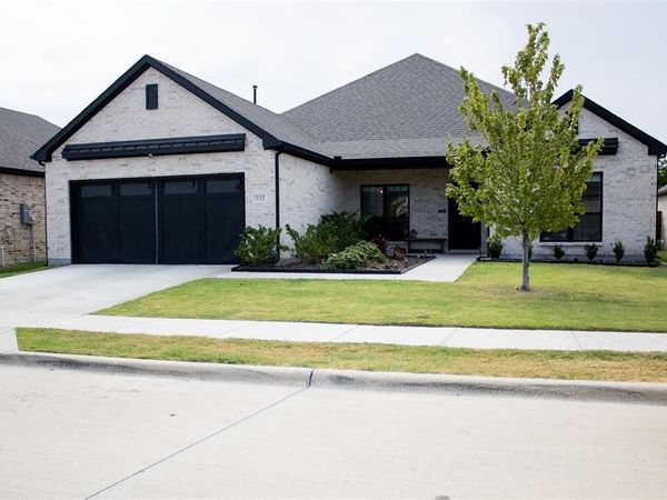 332 Lakeside Drive, Lavon, TX 75166