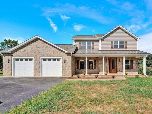 2771 Retreat RD, Boones Mill, VA 24065
