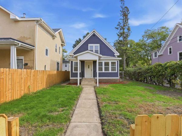2533 Cedar Avenue S, Minneapolis, MN 55404