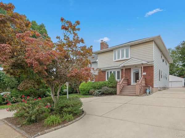 364 Nassau Boulevard , West Hempstead, NY 11552