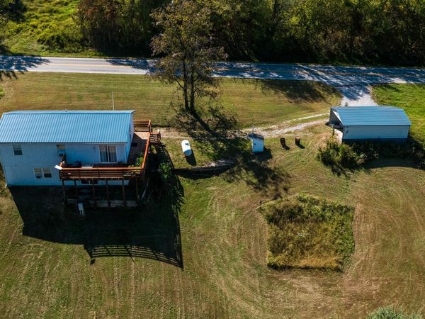 5500 N State Route 127 Highway, Cobden, IL 62920