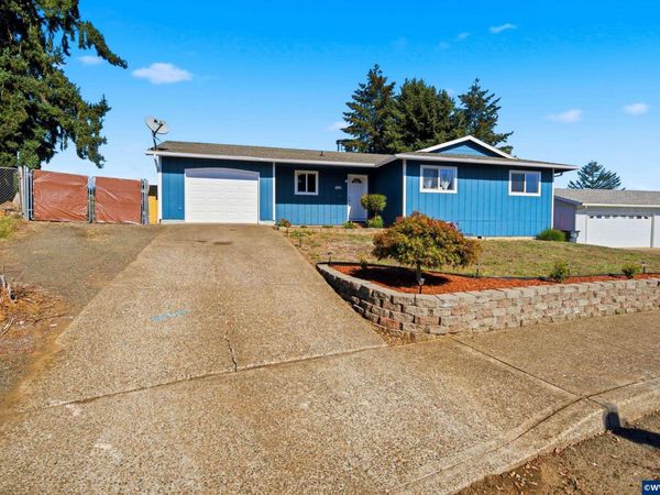 690 NE 5th St, Willamina, OR 97396