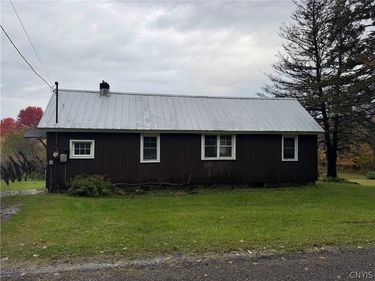 25197 County Route 93 , Lorraine, NY 13659