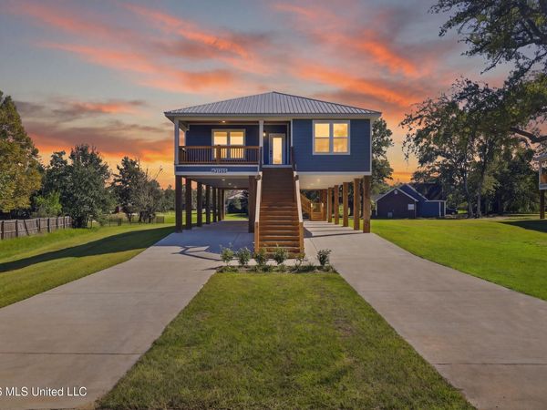 10107 Bald Eagle Drive, Biloxi, MS 39532