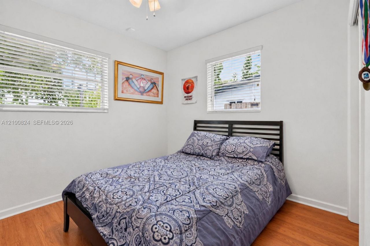 231 N 65th Ter , Hollywood, FL 33024 Photo