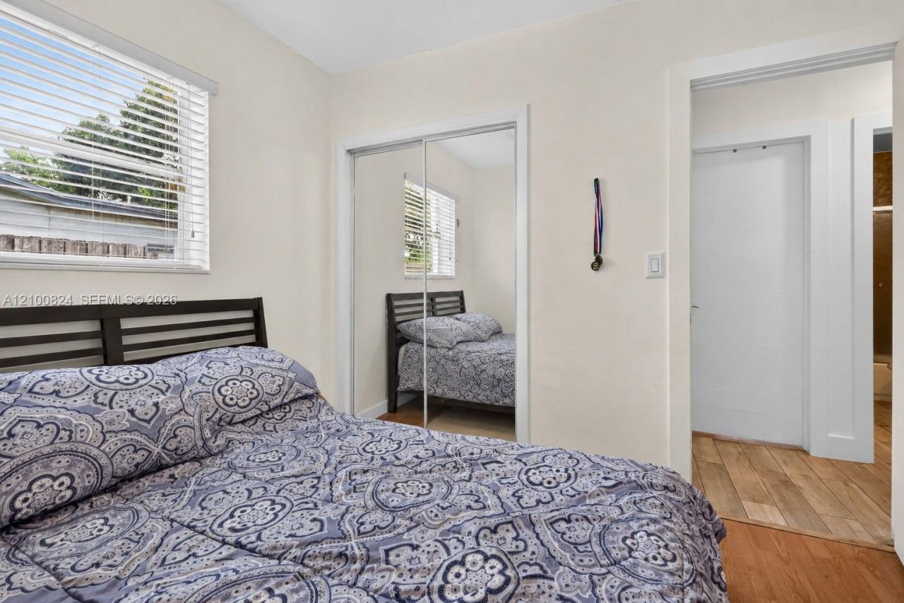 231 N 65th Ter , Hollywood, FL 33024 Photo
