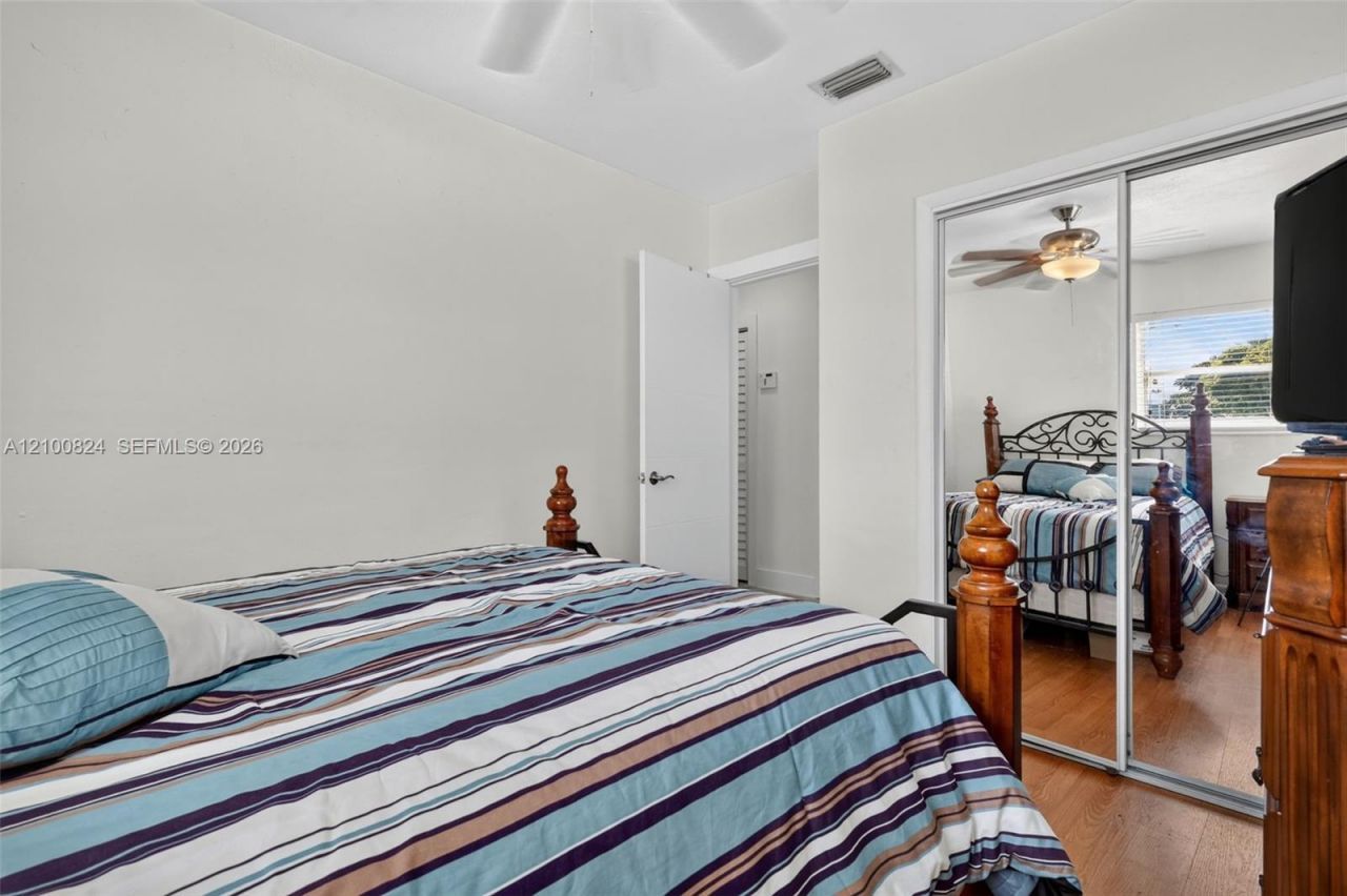 231 N 65th Ter , Hollywood, FL 33024 Photo