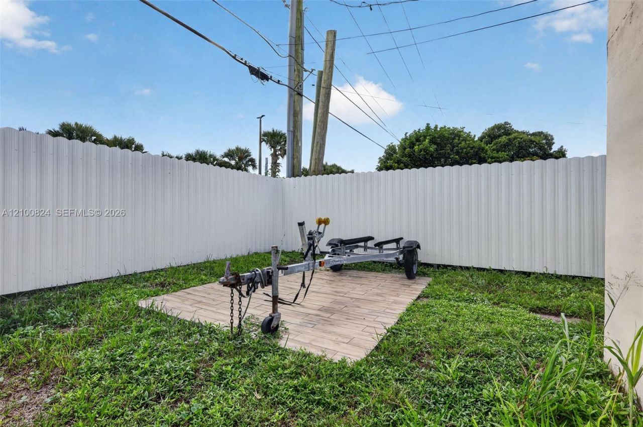 231 N 65th Ter , Hollywood, FL 33024 Photo