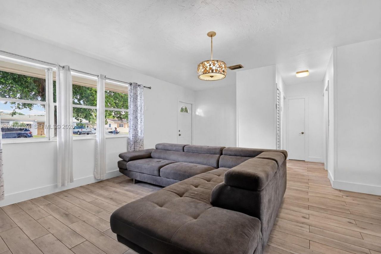 231 N 65th Ter , Hollywood, FL 33024 Photo