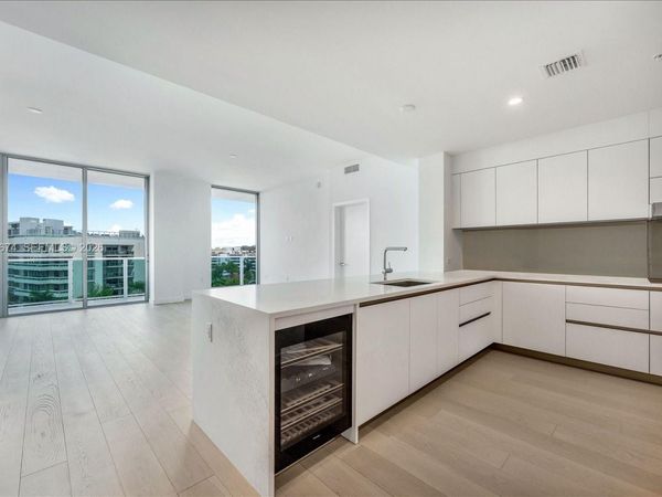 9201 E Bay Harbor Dr , Unit 710, Bay Harbor Islands, FL 33154