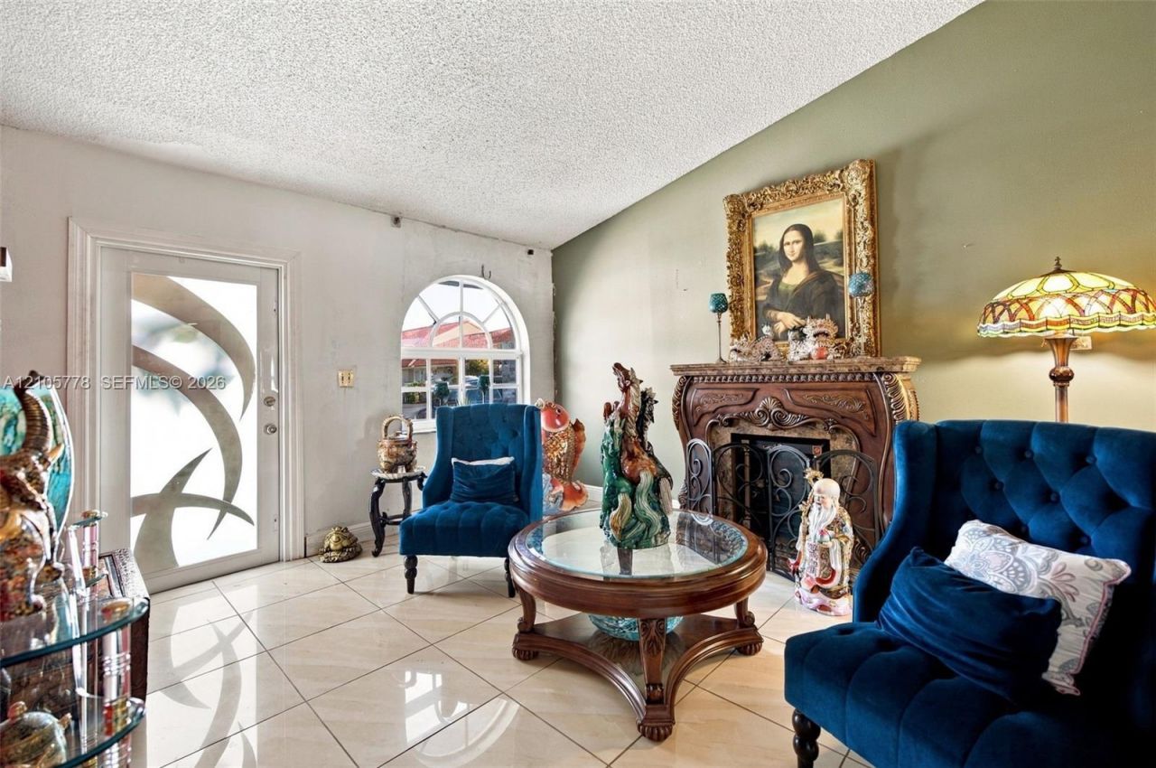 2756 W 54th St, Hialeah, FL 33016 Photo